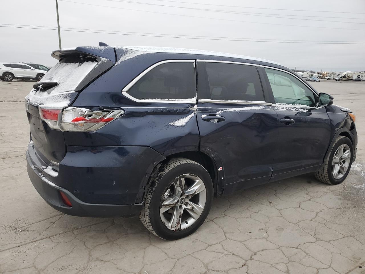 2016 Toyota Highlander - Image 3