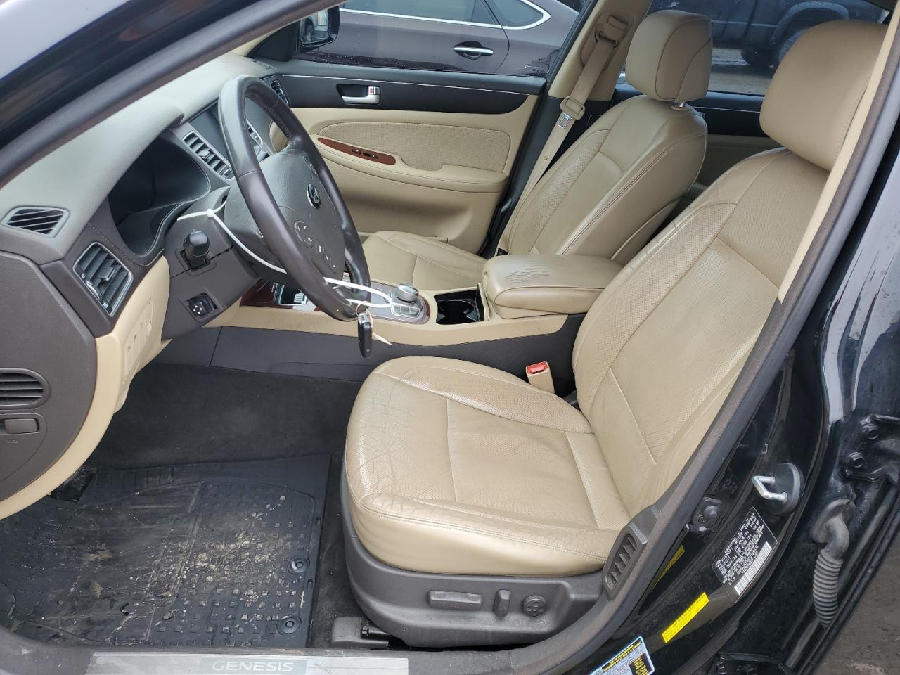 2012 Hyundai Genesis - Image 7