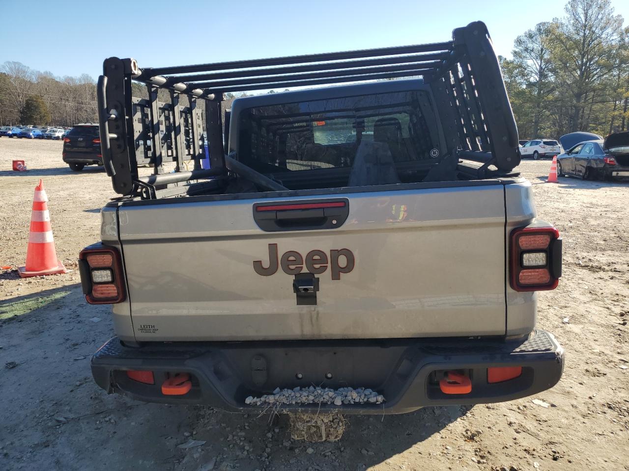 2021 Jeep Gladiator - Image 6