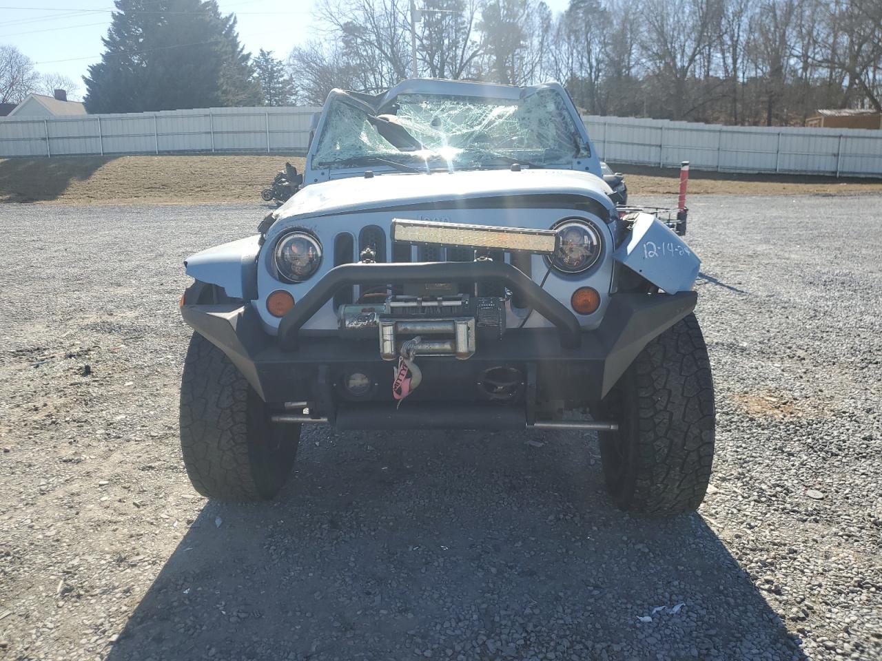 2012 Jeep Wrangler - Image 5
