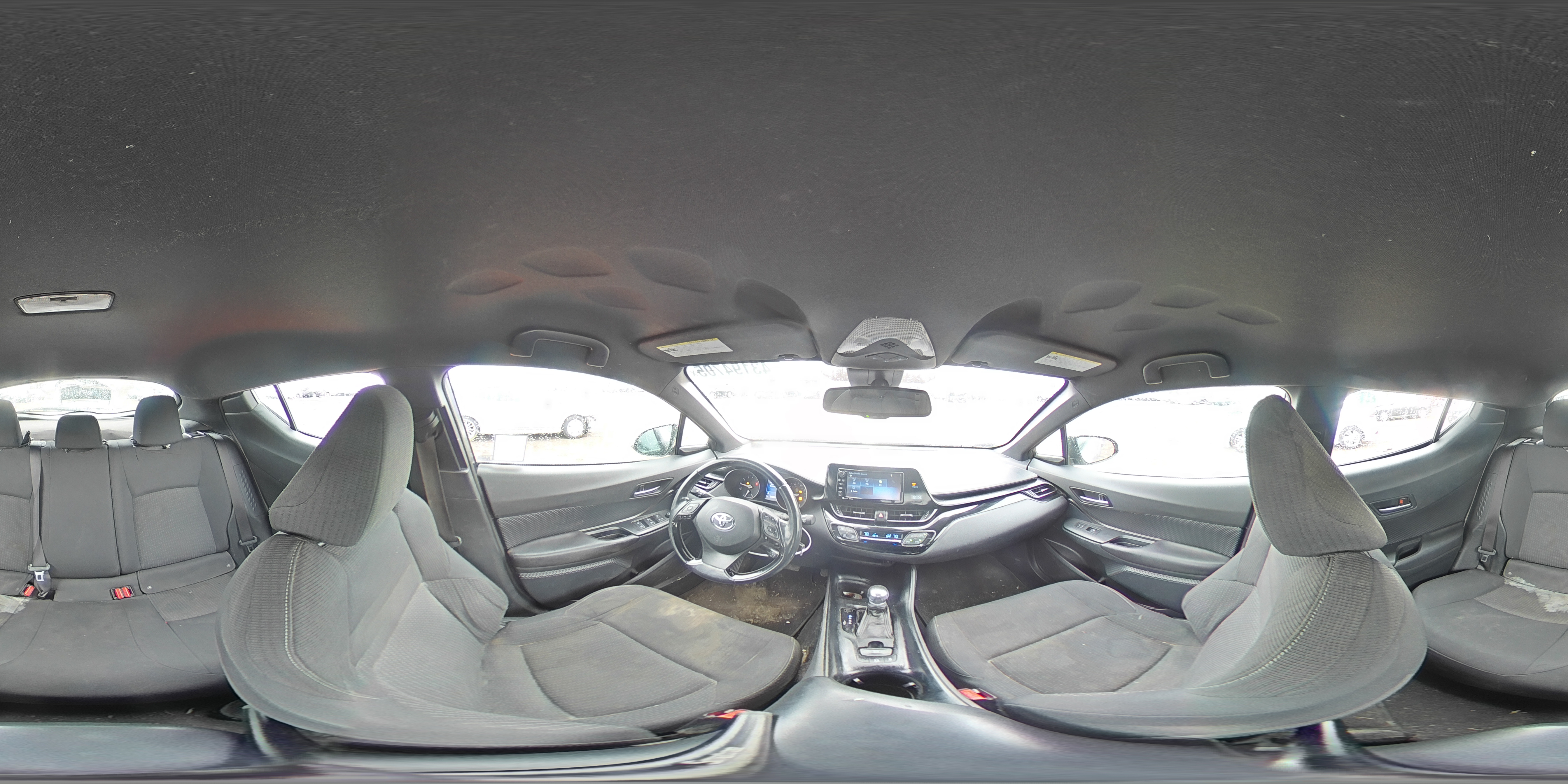 2018 Toyota C-HR - Image 13