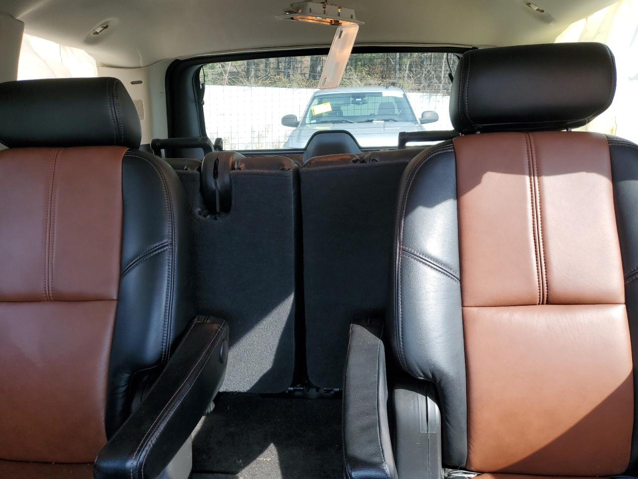 2008 Chevrolet Tahoe - Image 10