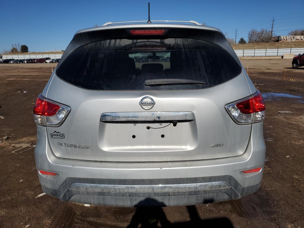 2015 Nissan Pathfinder - Image 6