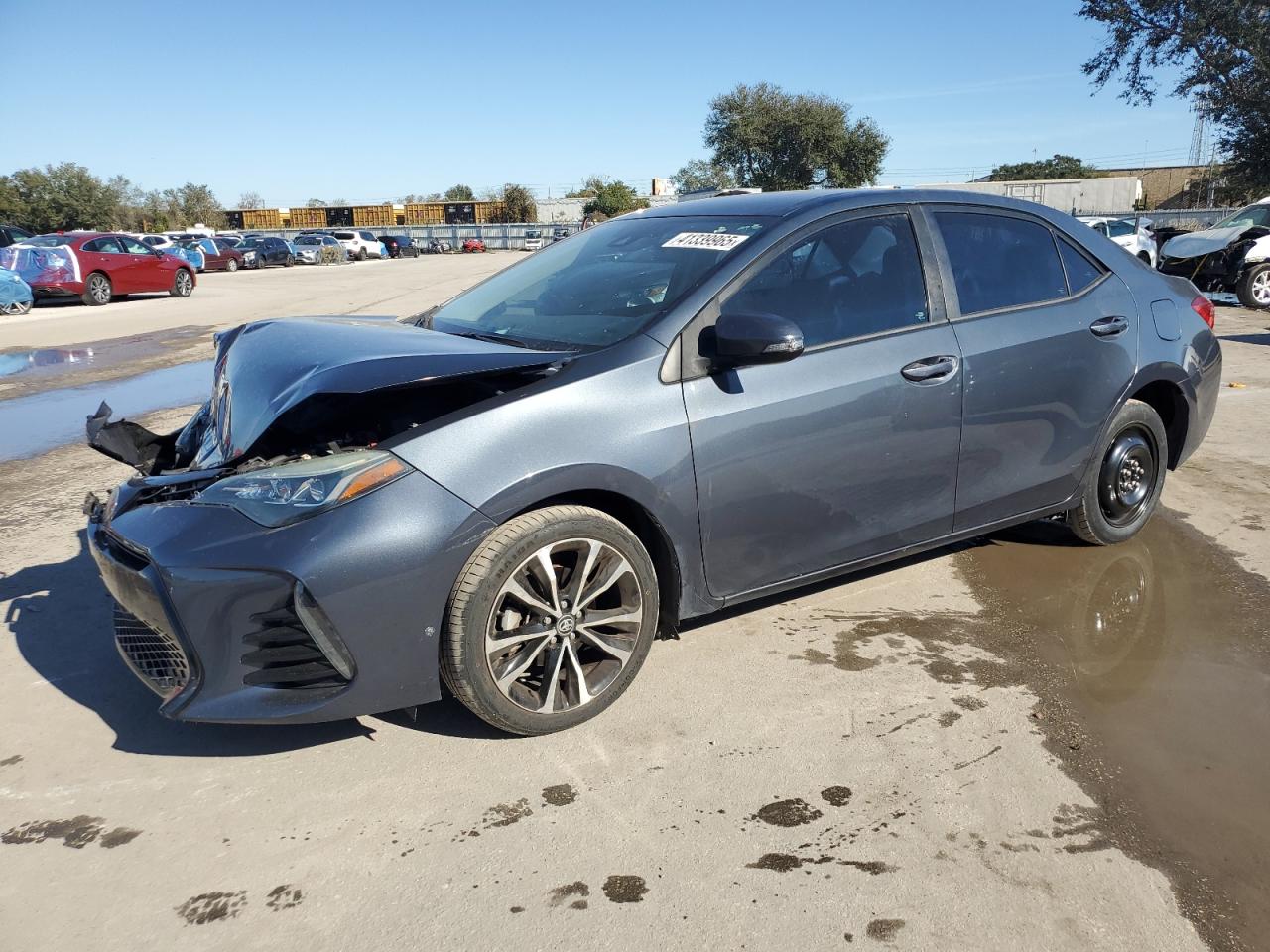 5YFBURHE8HP714090 2017 TOYOTA COROLLA - Image 1
