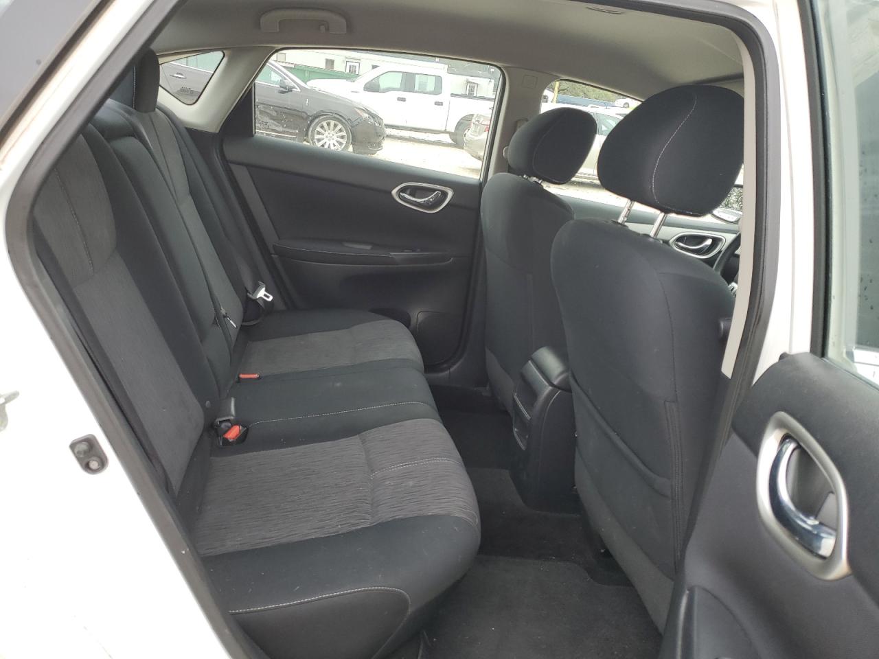 2014 Nissan Sentra - Image 10