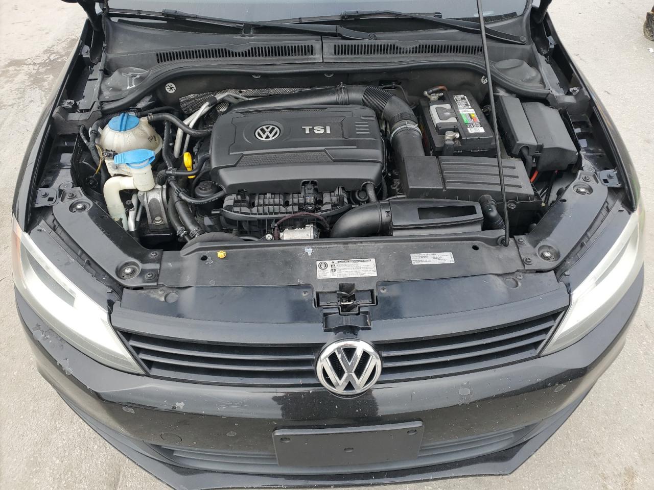 2014 Volkswagen Jetta - Image 7