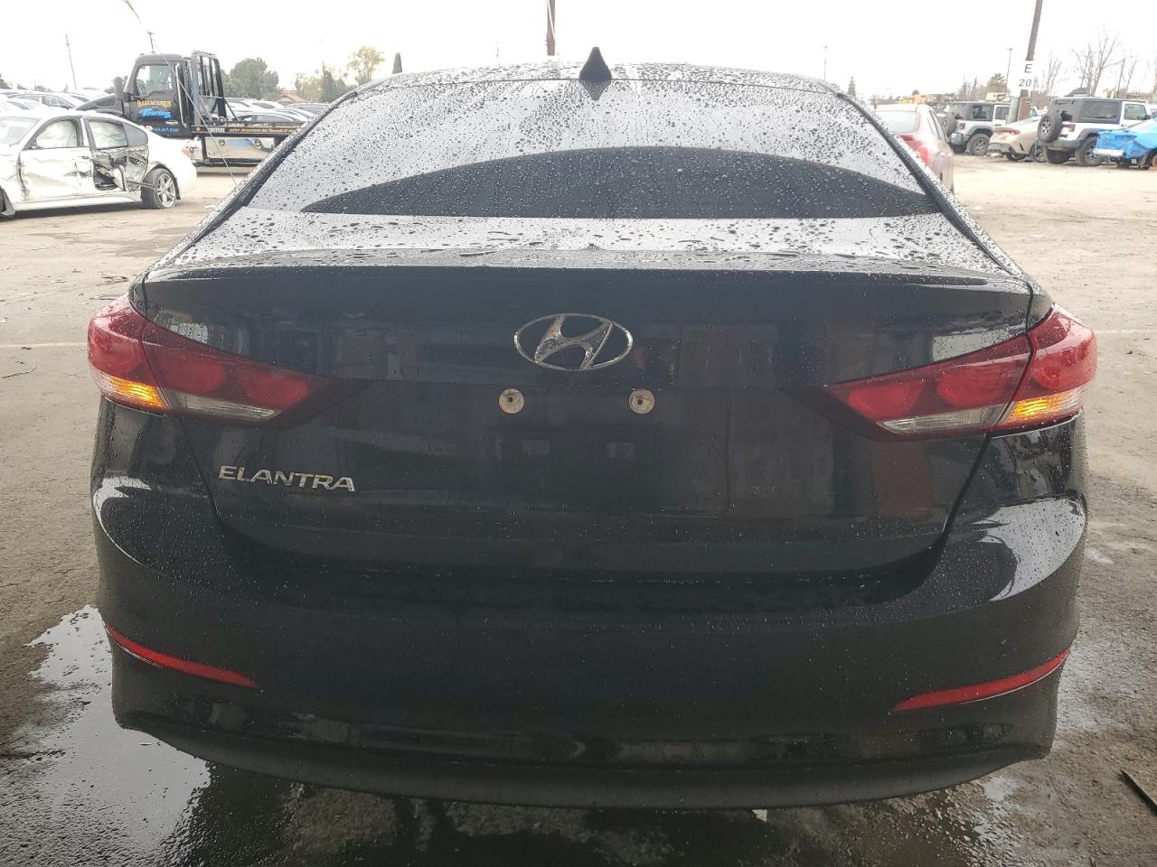 2017 Hyundai Elantra - Image 6