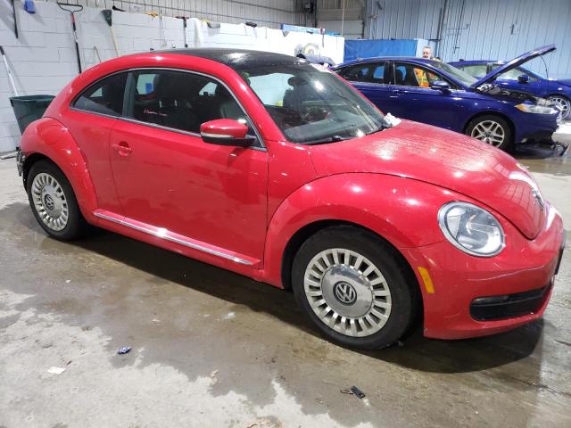  VOLKSWAGEN BEETLE 2015 Czerwony