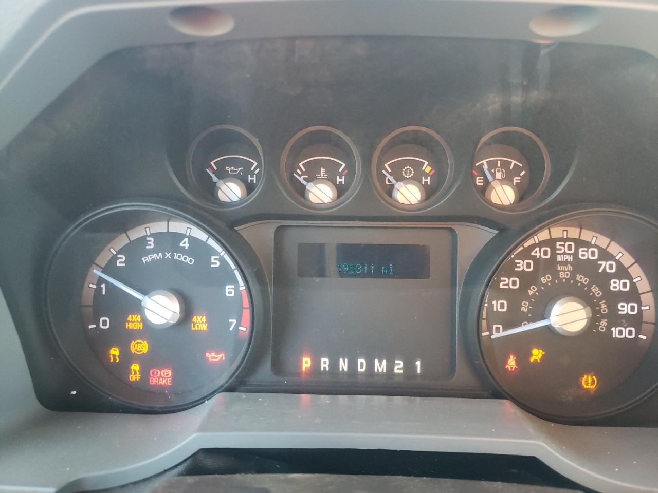 2012 Ford F250 - Image 9