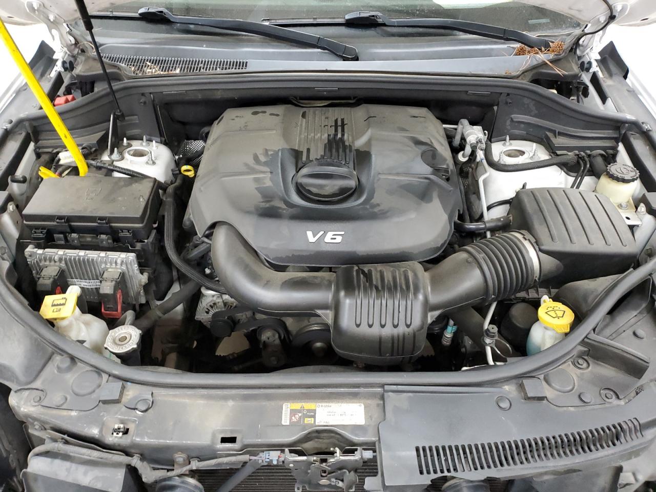 2014 Jeep Grand Cherokee - Image 12
