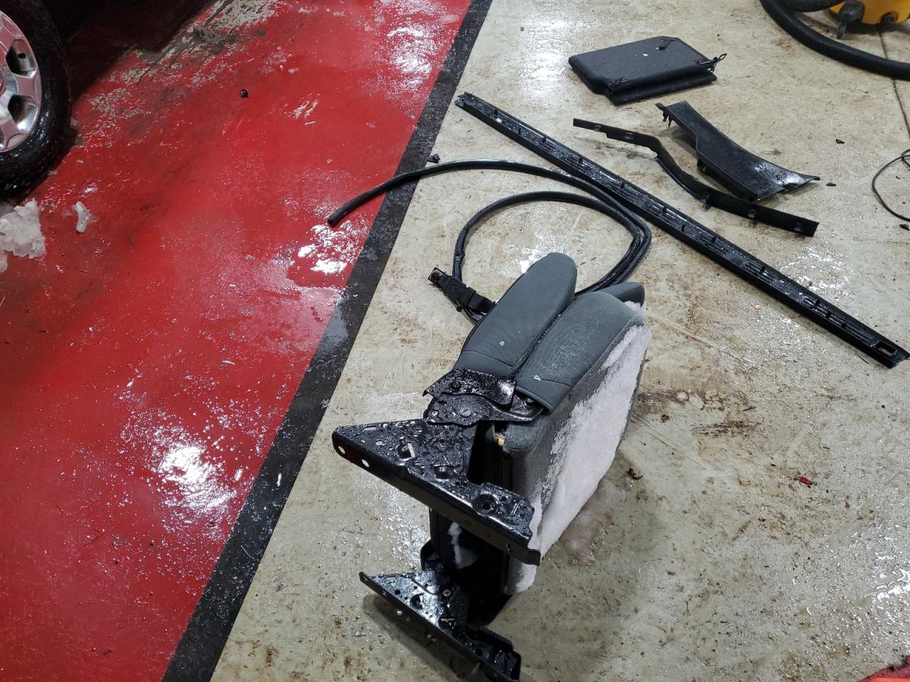 2017 RAM 2500 - Image 12