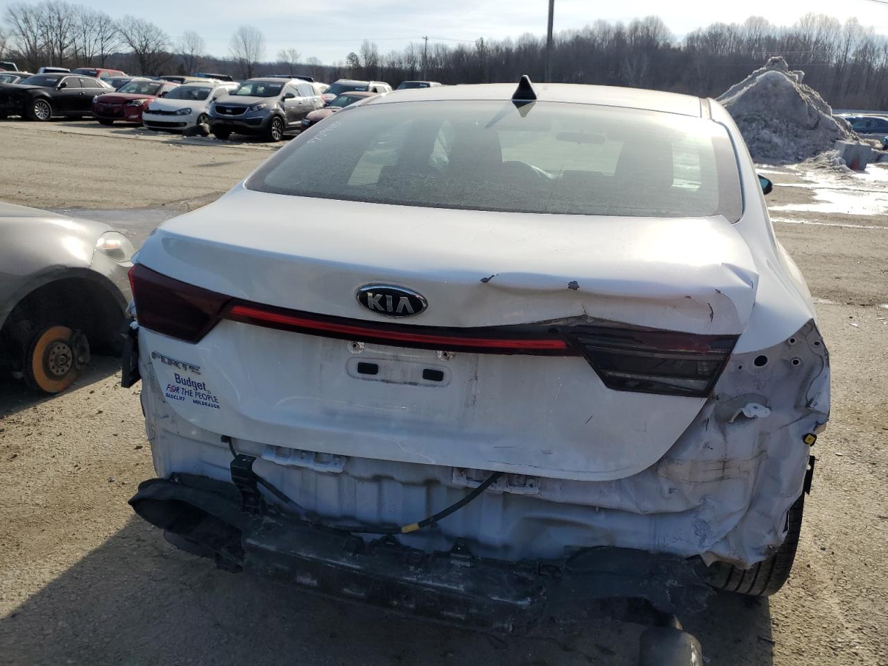 2021 Kia Forte - Image 6