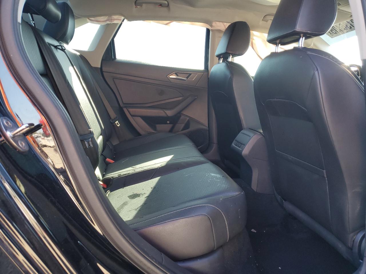 2019 Volkswagen Jetta - Image 11