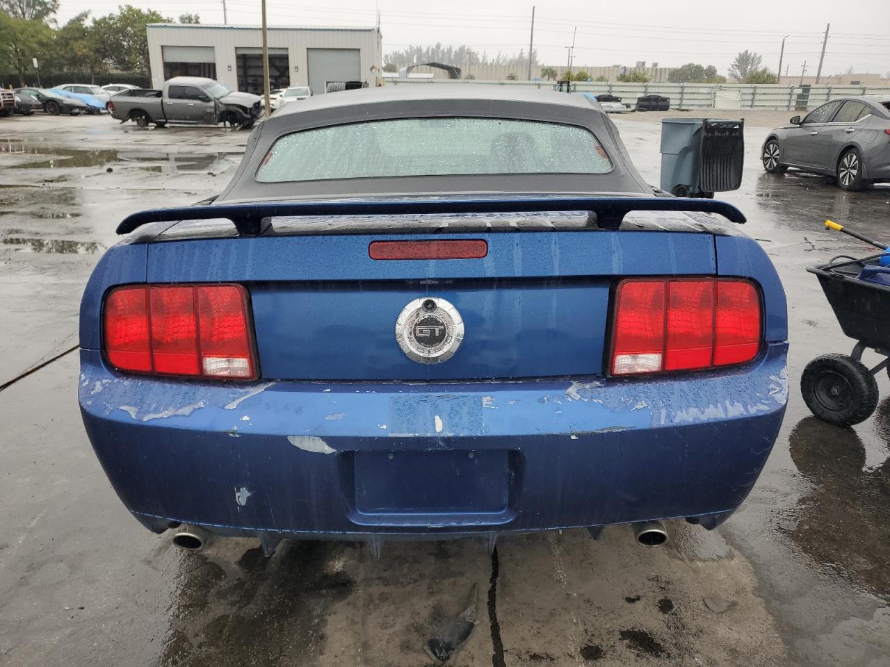 2007 Ford Mustang Gt VIN: 1ZVFT85H275365353 Lot: 42509375