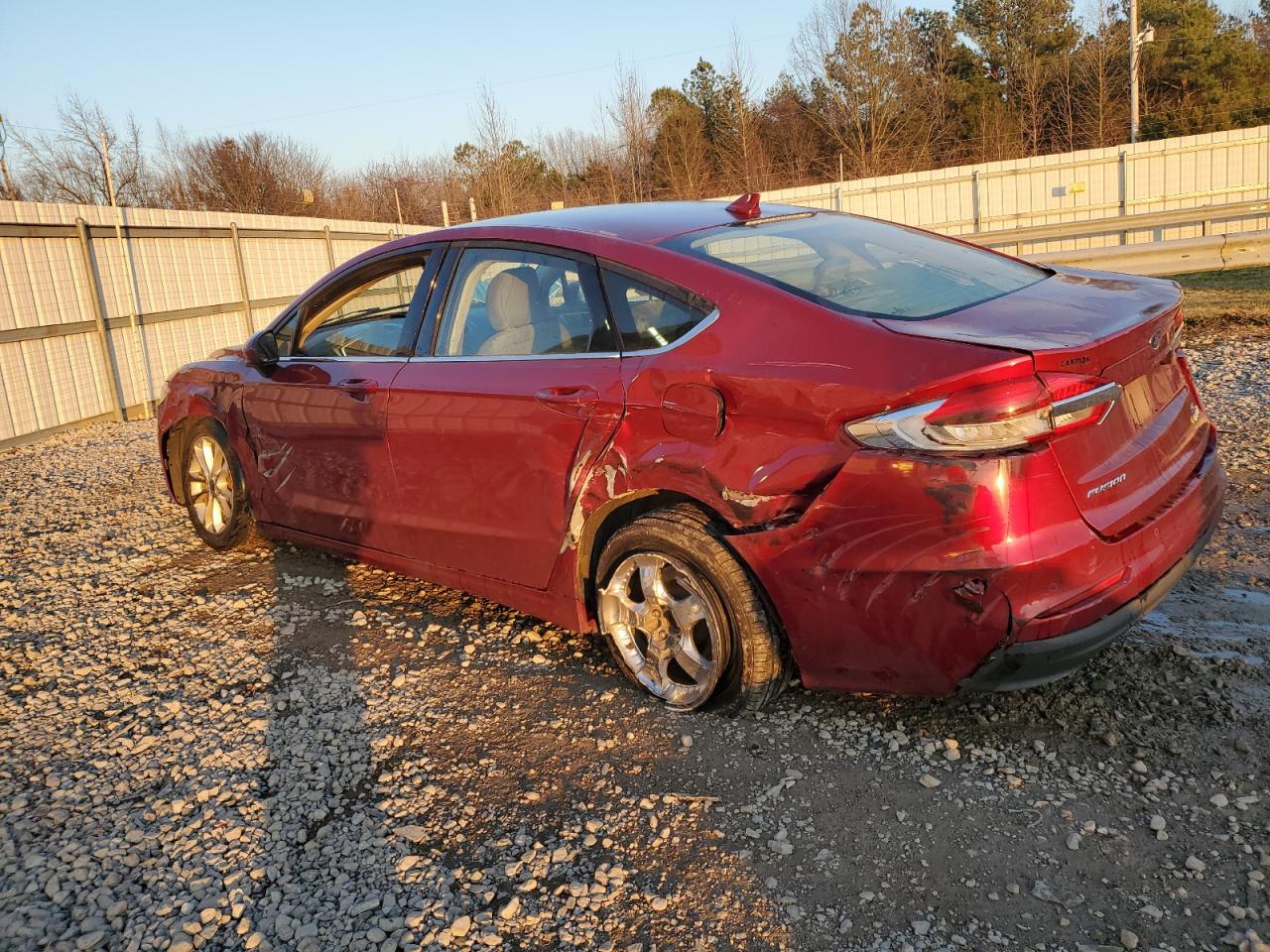 2019 Ford Fusion - Image 2