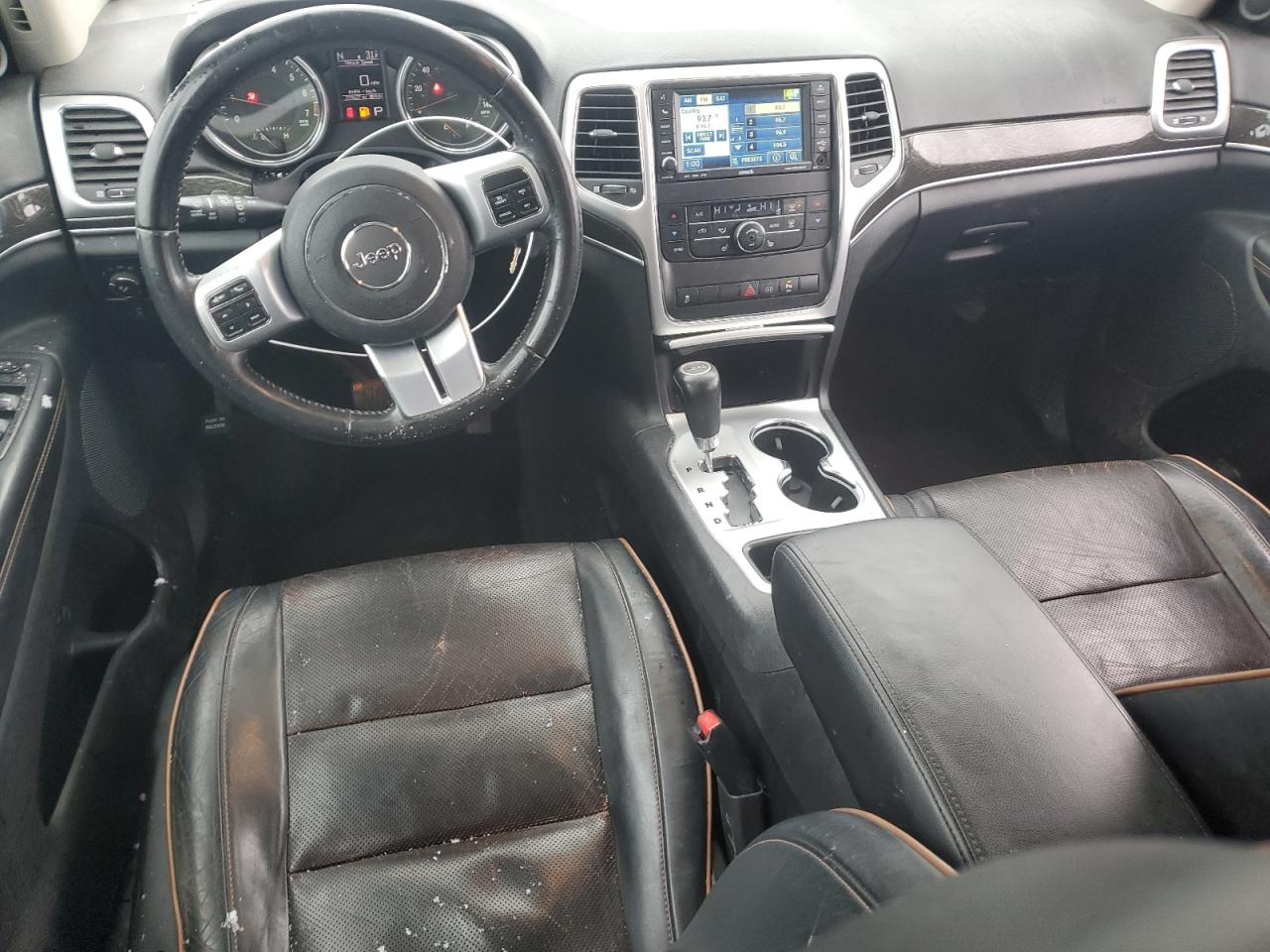 2011 Jeep Grand Cherokee - Image 8