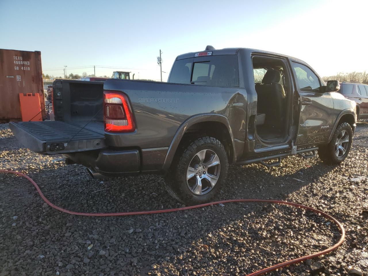 2020 RAM 1500 - Image 3