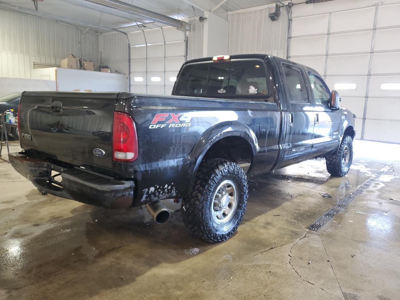 2004 Ford F250 - Image 3