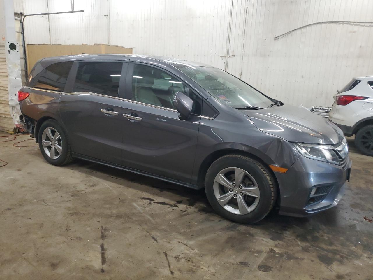 2018 Honda Odyssey - Image 4