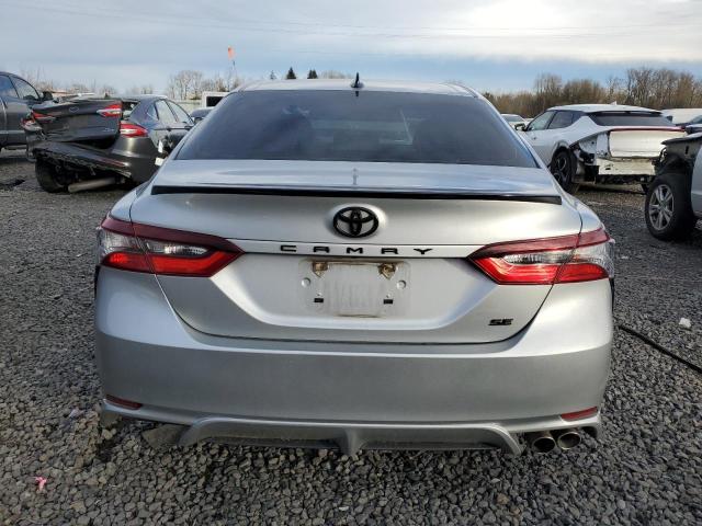  TOYOTA CAMRY 2022 Серебристый