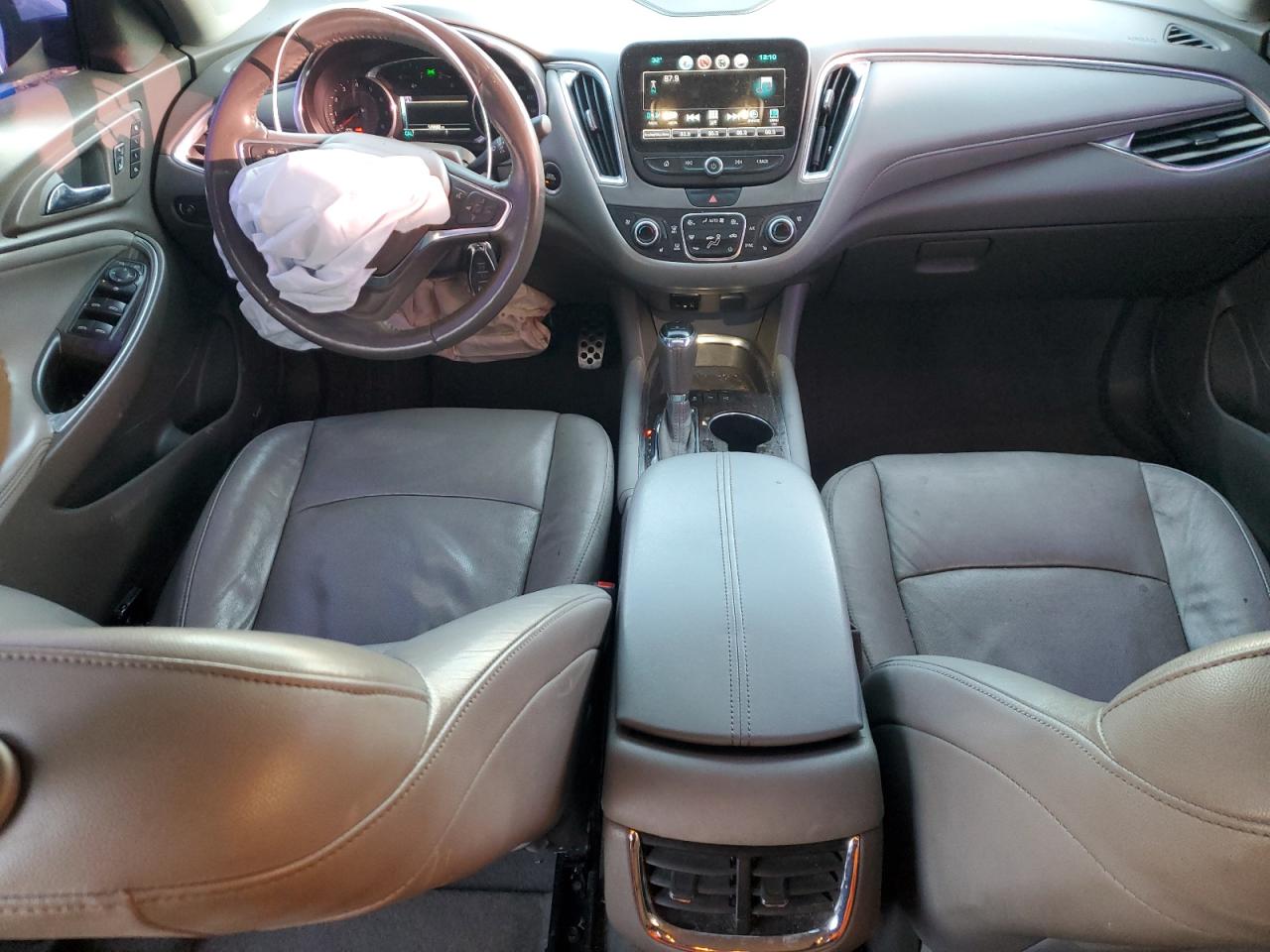 2016 Chevrolet Malibu - Image 8
