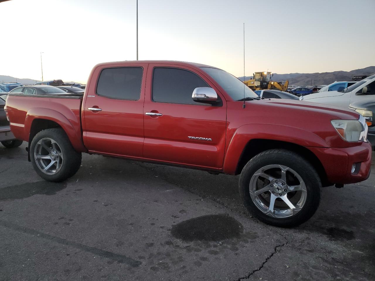 2015 Toyota Tacoma - Image 4