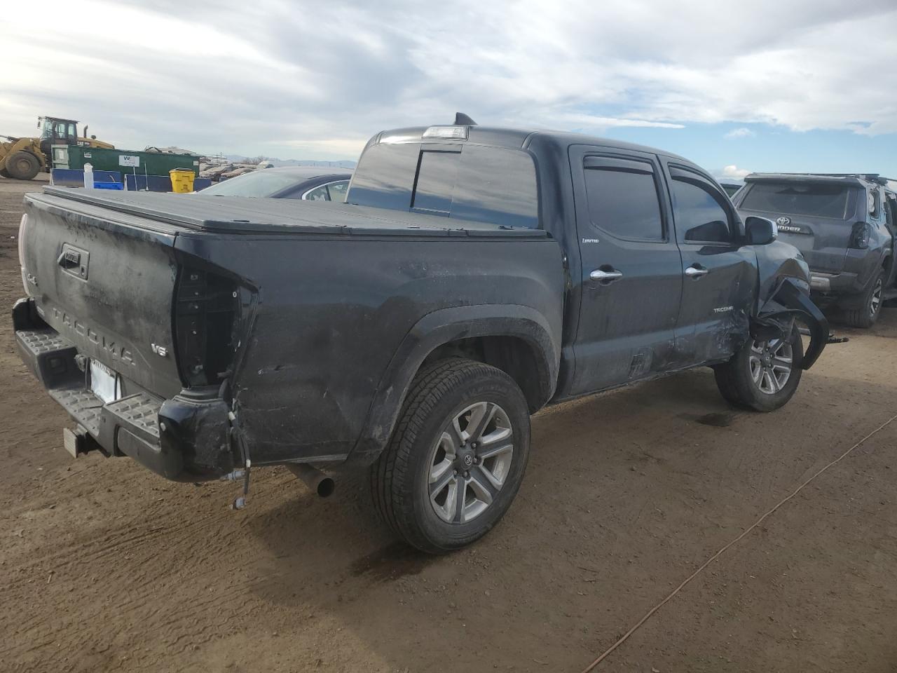 2018 Toyota Tacoma - Image 3
