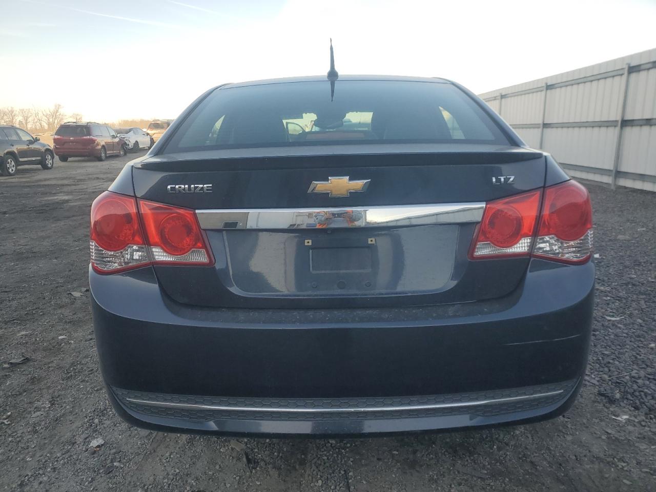 2014 Chevrolet Cruze - Image 6