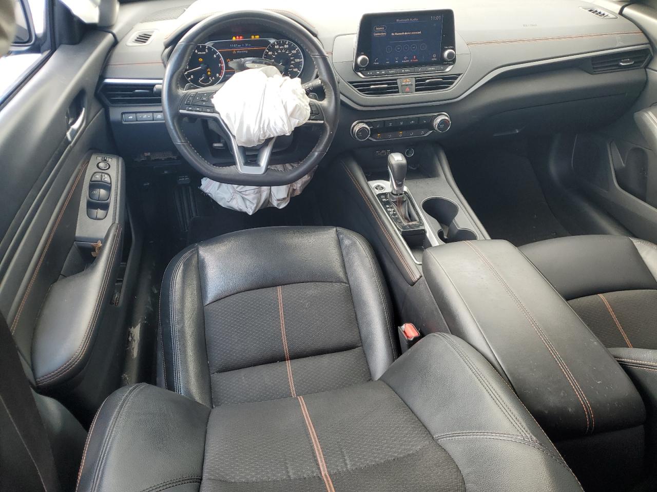 2022 Nissan Altima - Image 8