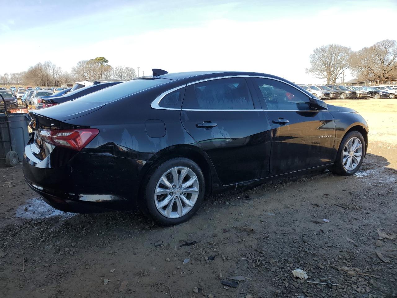 2022 Chevrolet Malibu - Image 3
