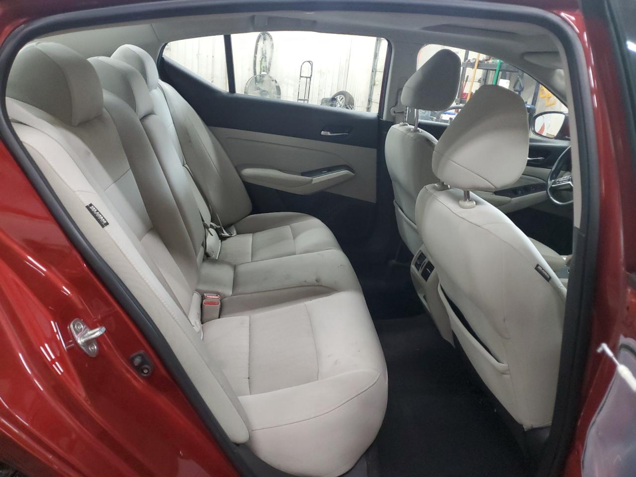 2019 Nissan Altima - Image 10