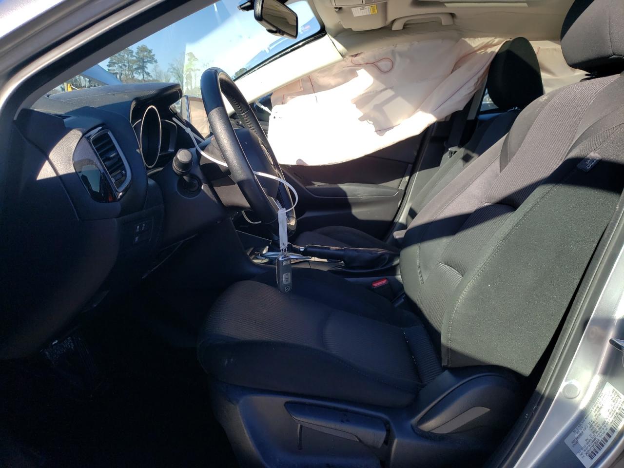 2016 Mazda 3 - Image 7