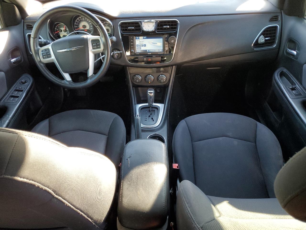 2012 Chrysler 200 - Image 8