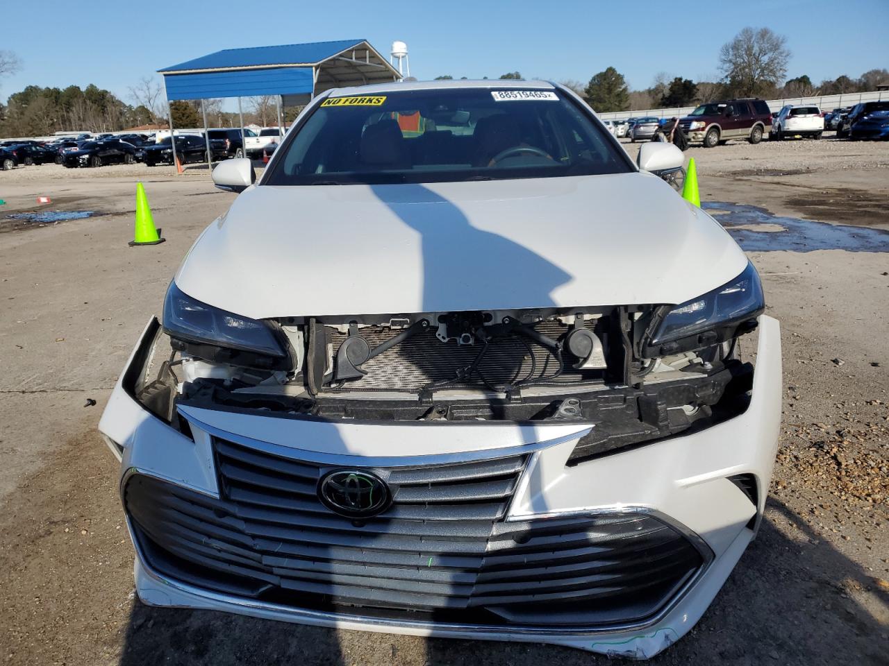 2021 Toyota Avalon - Image 5