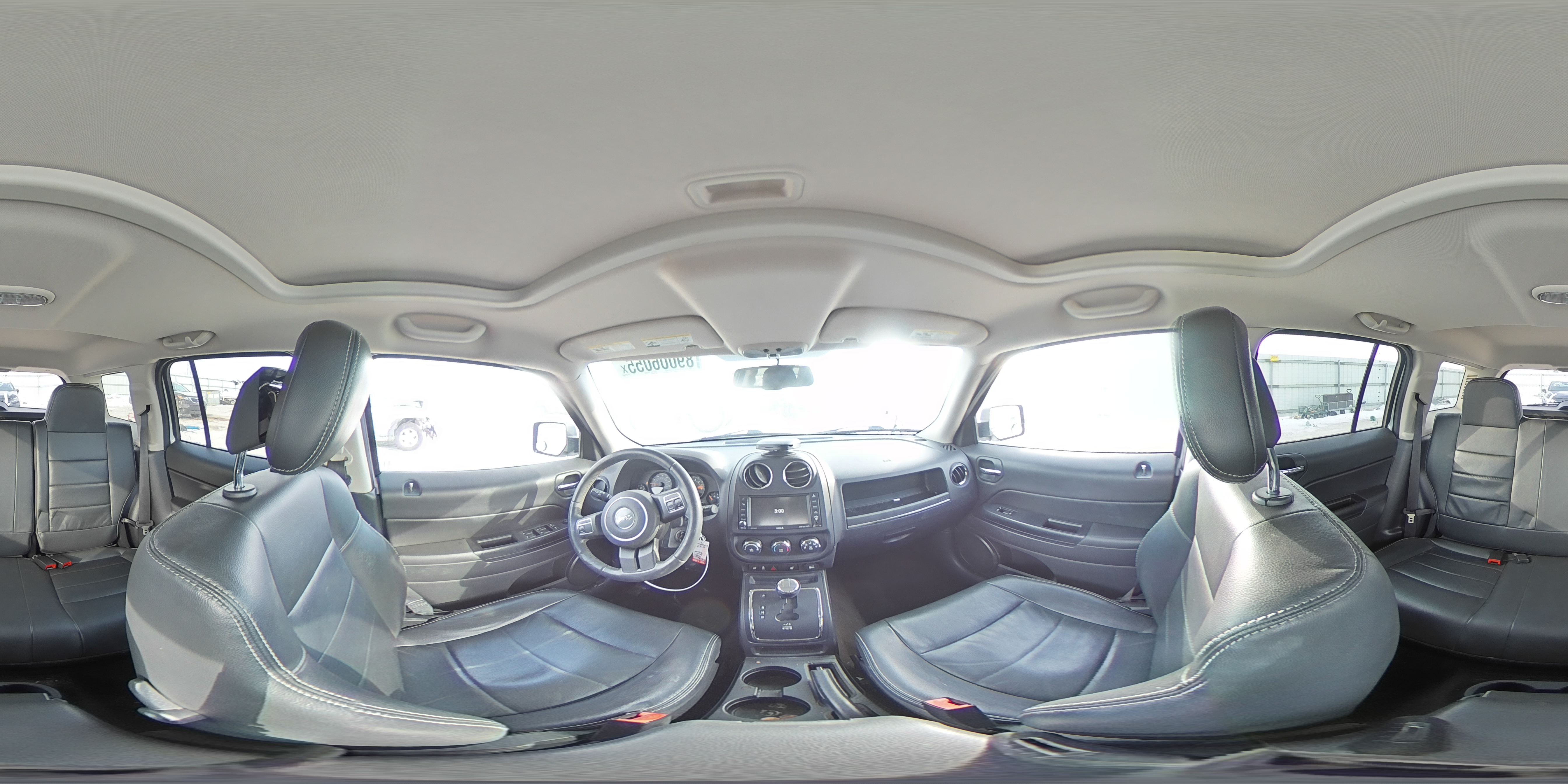 2015 Jeep Liberty (Patriot) - Image 13