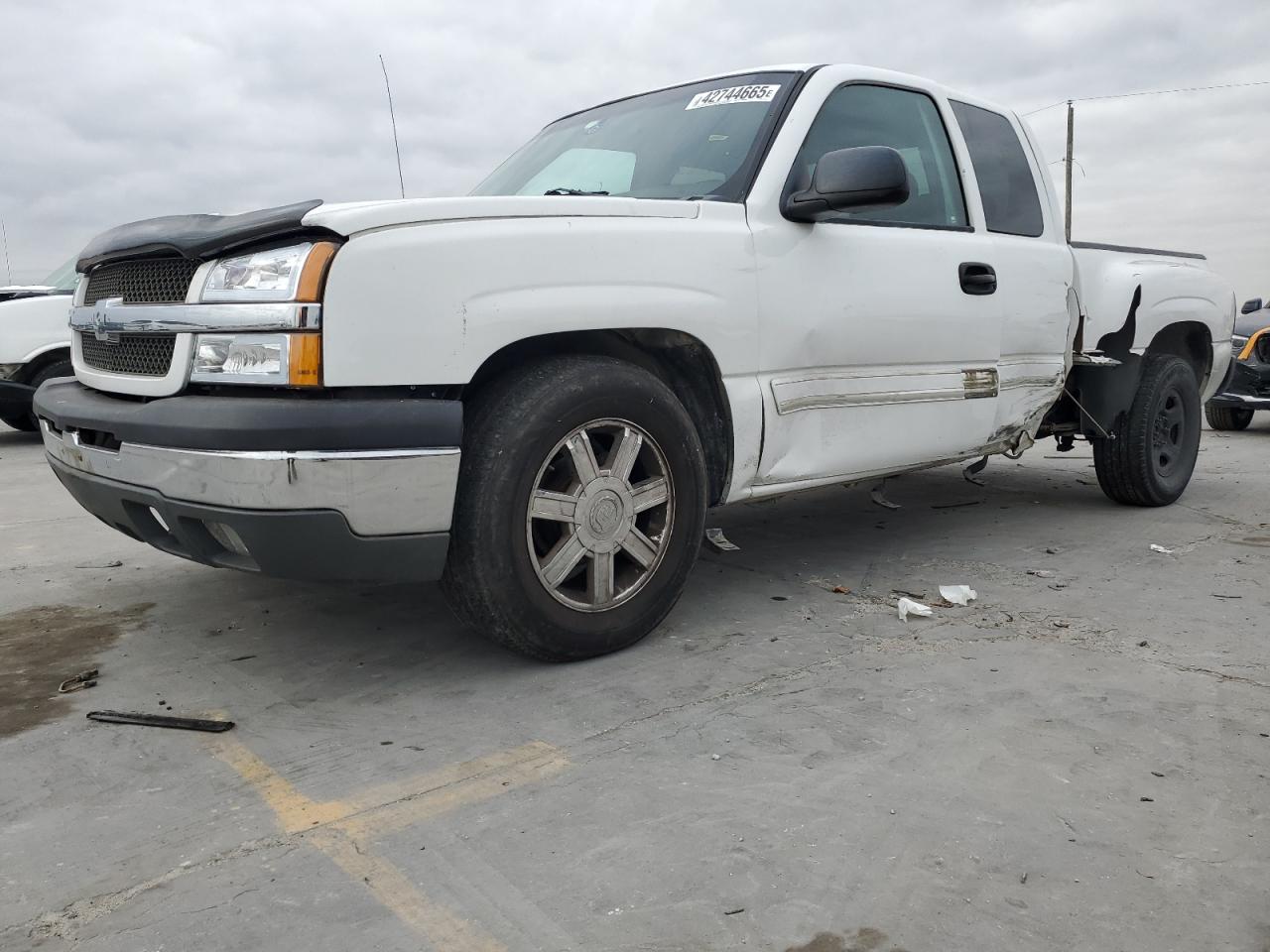 2004 Chevrolet Silverado - Image 1