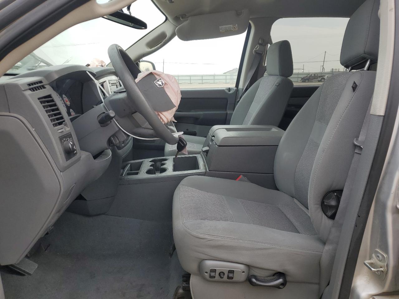 2008 Dodge RAM - Image 7