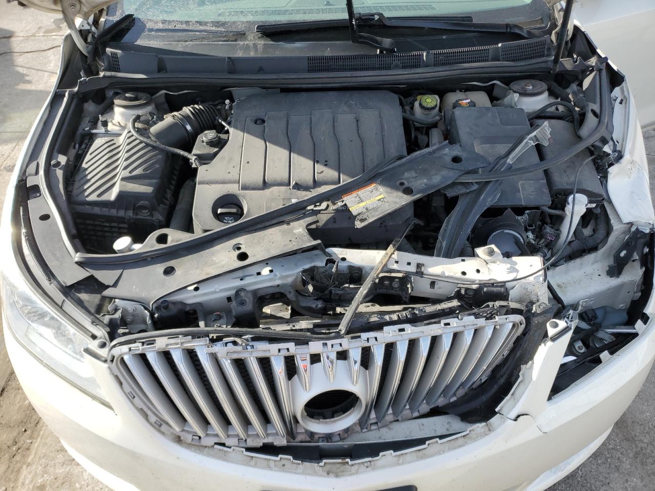 2011 Buick LaCrosse - Image 13