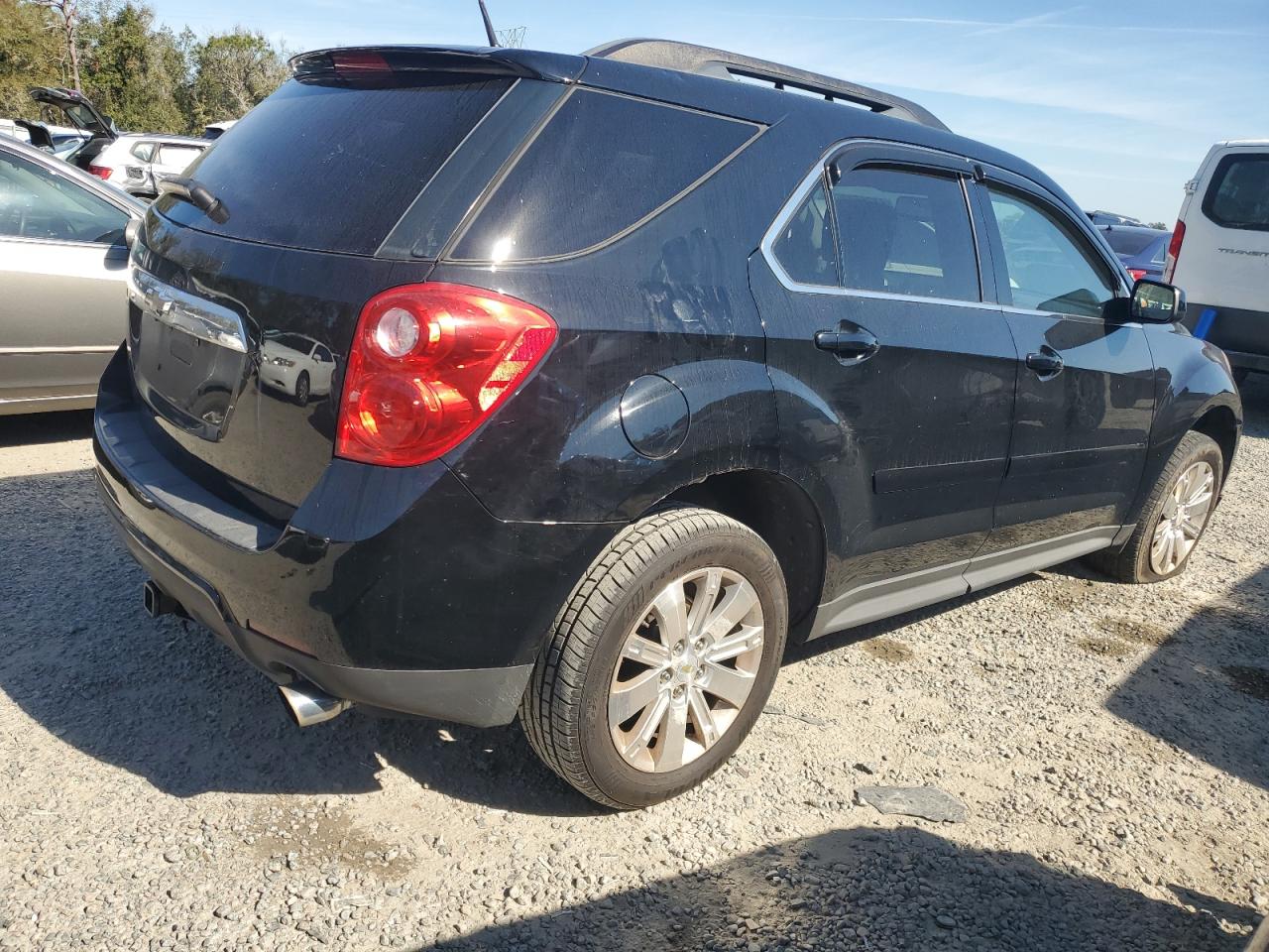 2010 Chevrolet Equinox - Image 3