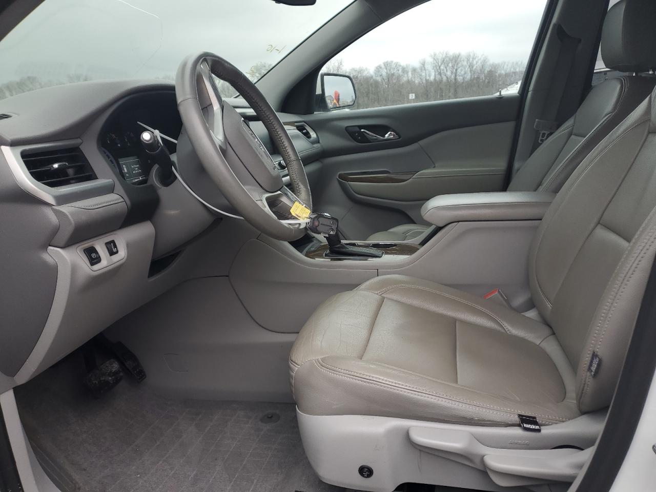 2017 GMC Acadia - Image 7