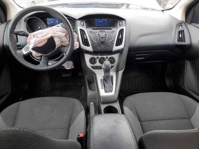 Sedans FORD FOCUS 2014 Biały
