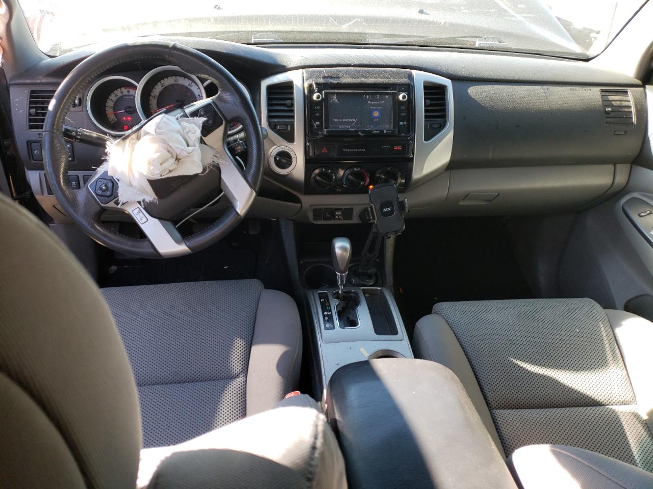 2015 Toyota Tacoma - Image 8