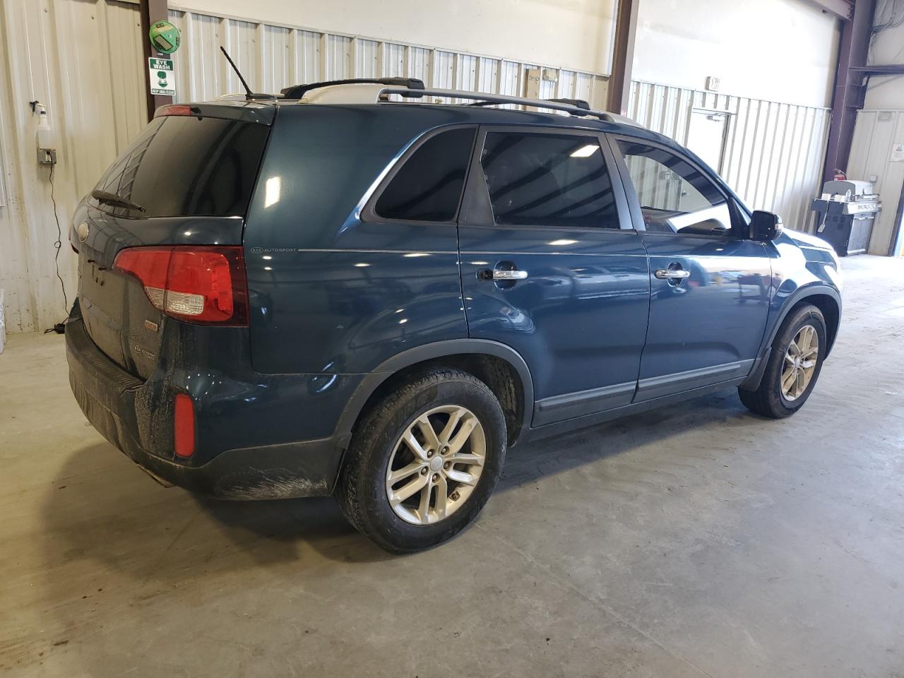 2014 Kia Sorento - Image 3