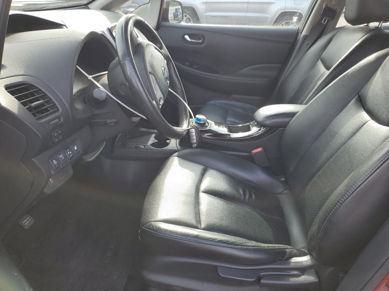 2015 Nissan Leaf - Image 7