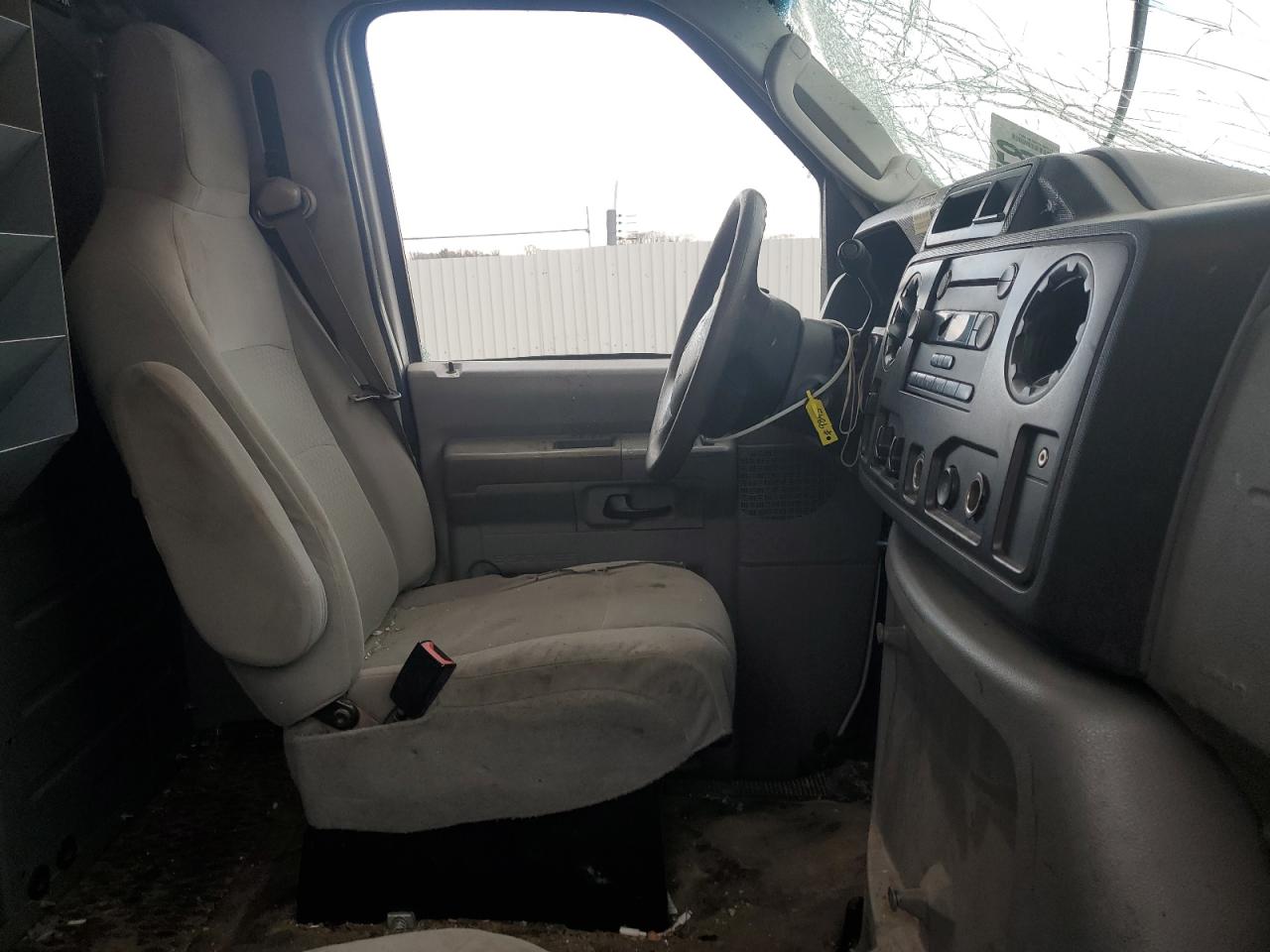 2011 Ford Econoline - Image 7