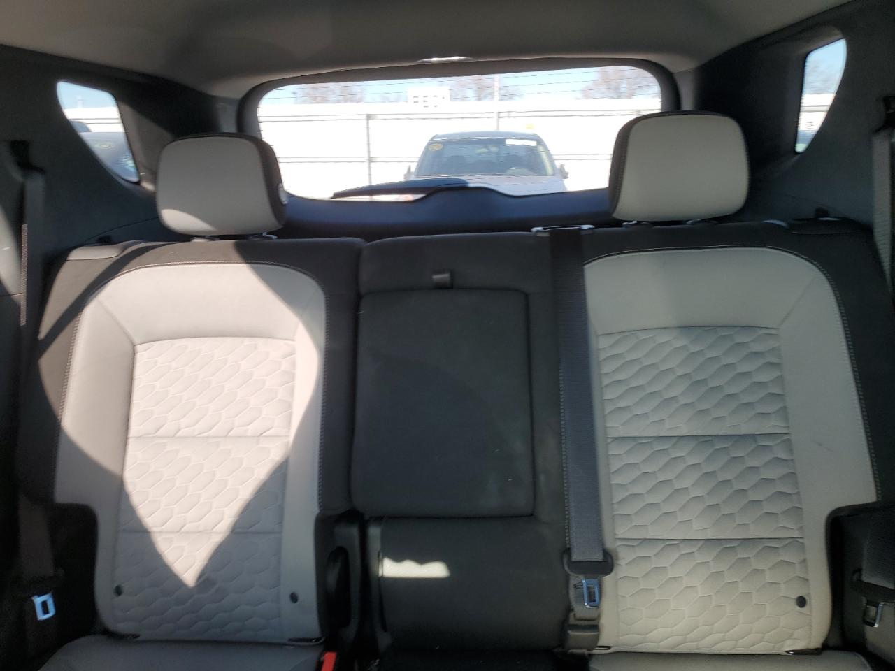 2018 Chevrolet Equinox - Image 10