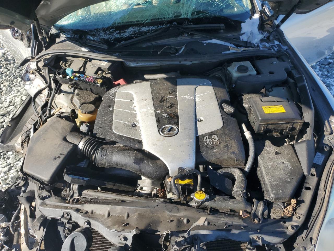2005 Lexus SC - Image 12