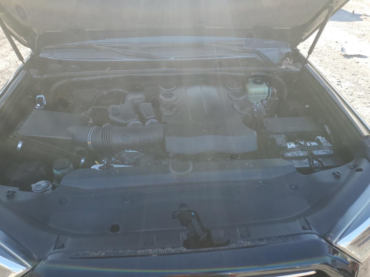 2020 Toyota 4Runner - Image 12
