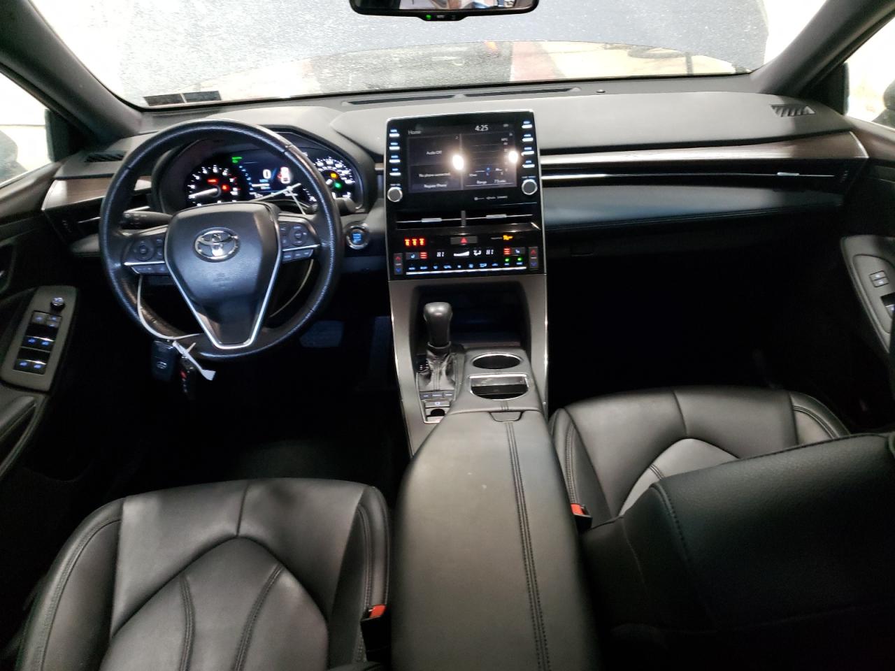 2020 Toyota Avalon - Image 8
