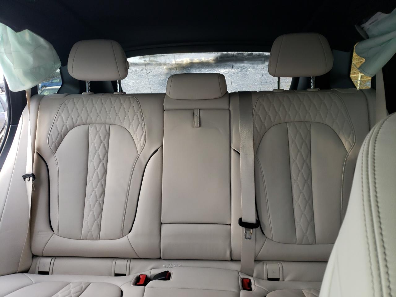 2022 BMW X5 - Image 10